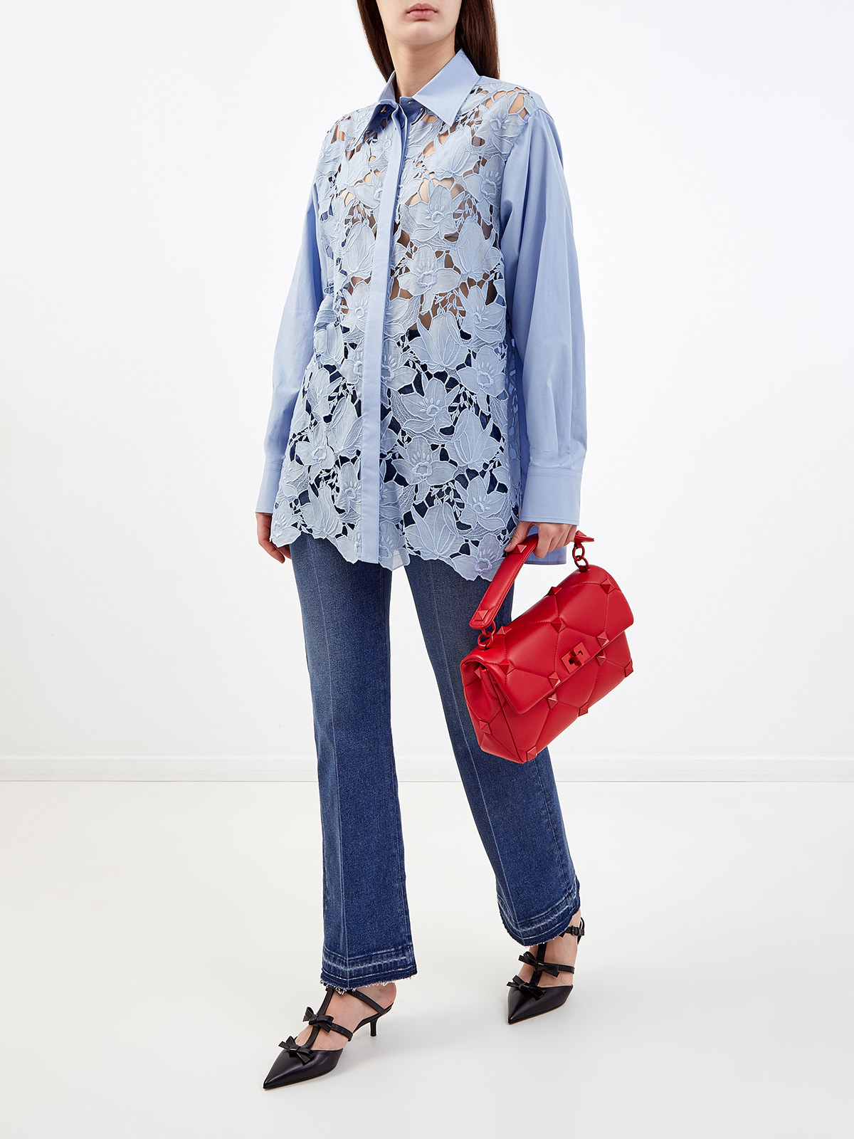 Удлиненная блуза из поплина с ажурной вышивкой VALENTINO, цвет голубой, размер 38;40;42;36 - фото 2
